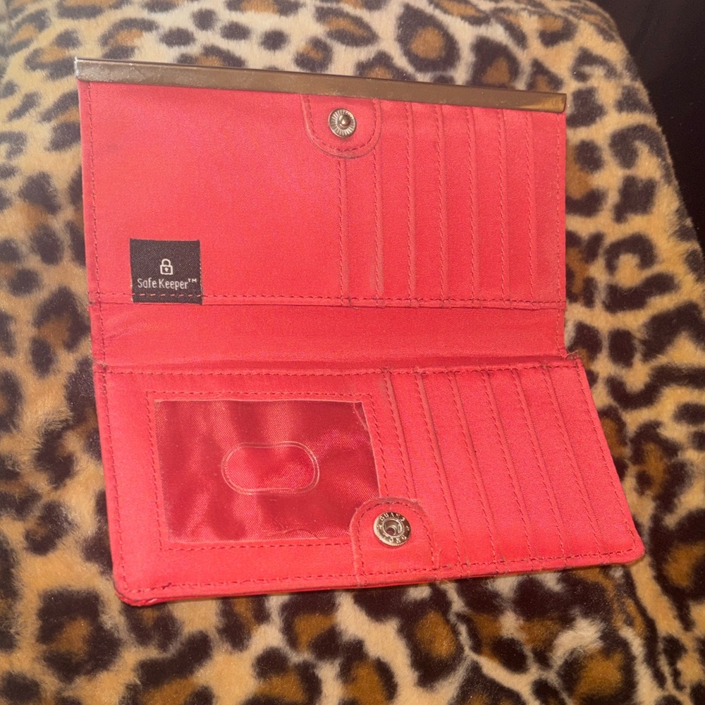 Safe Keeper Red Croc-Embossed Wallet - Picture 2 of 10